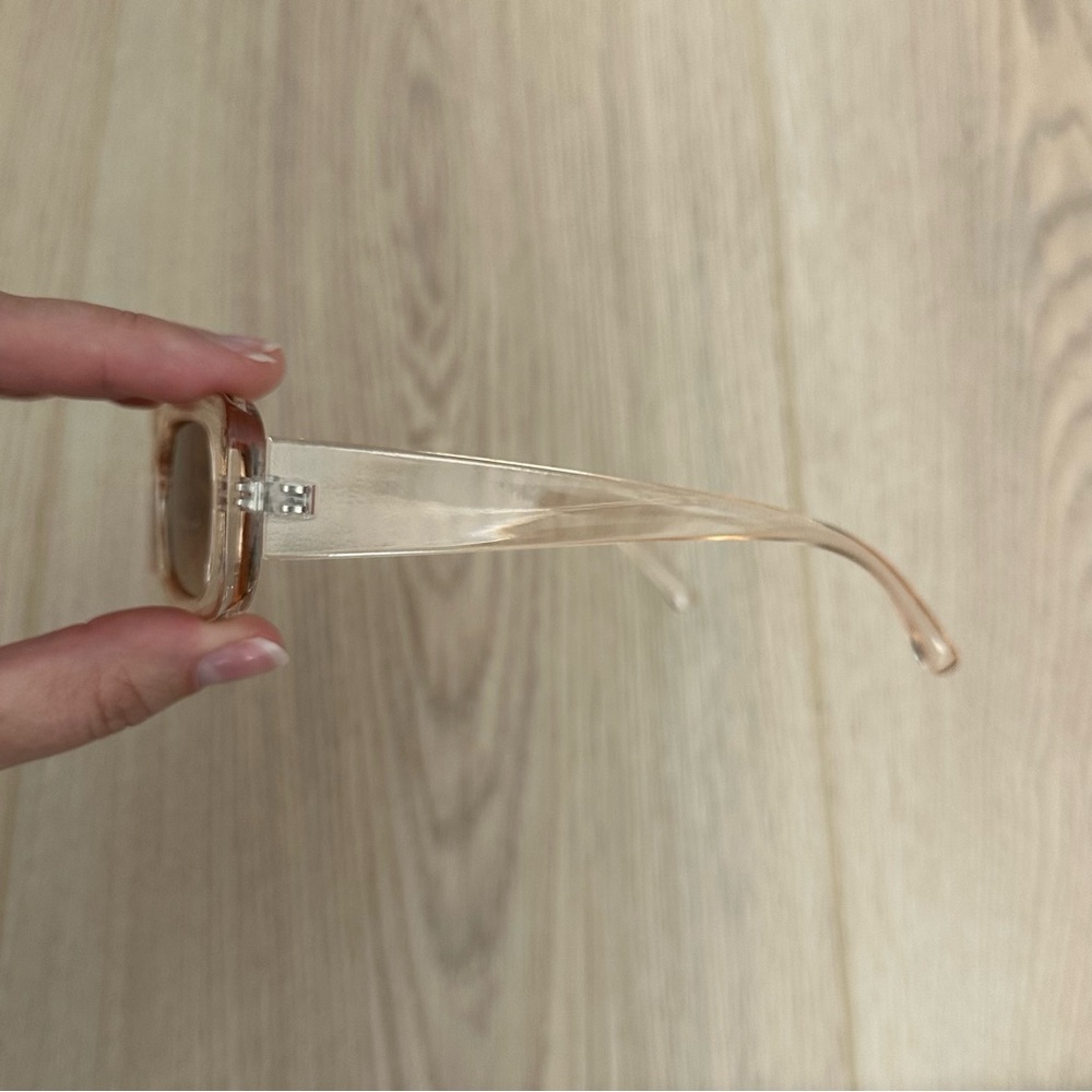 EUC Basic Sunglasses - Picture 4 of 4